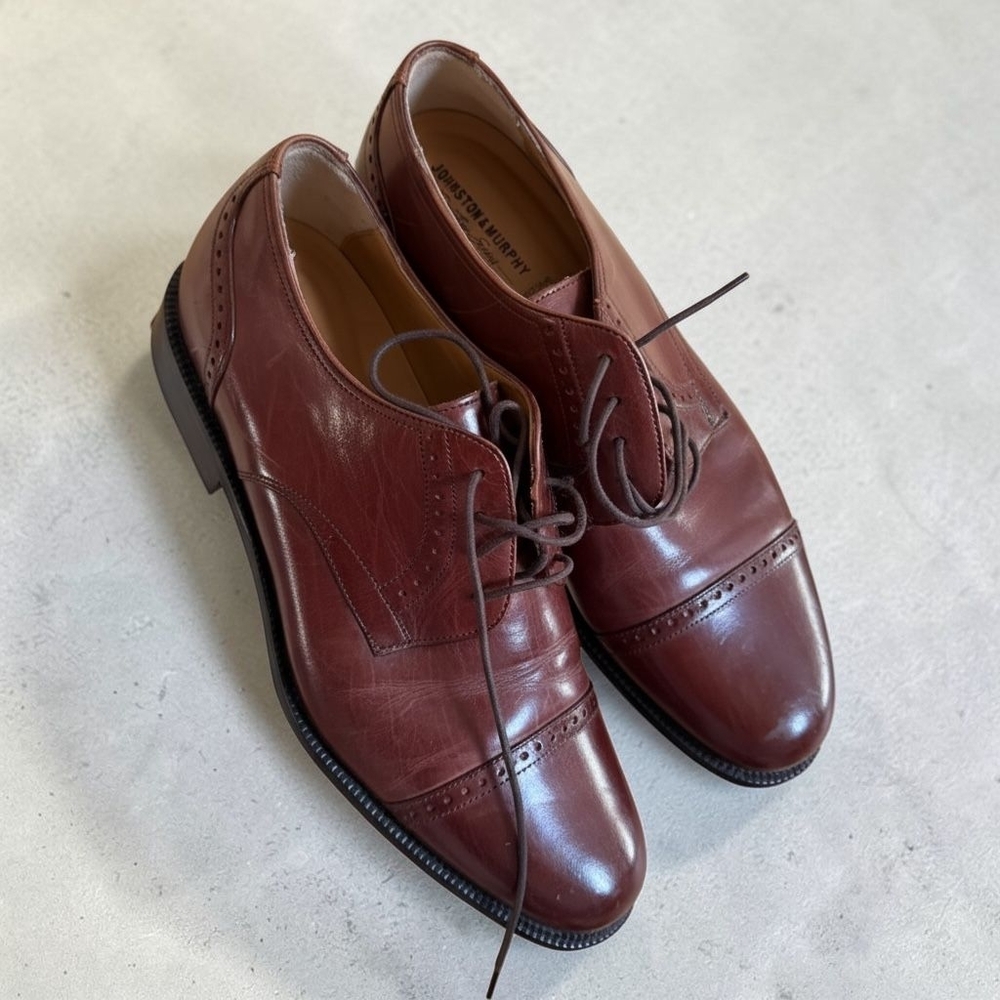 Johnston & Murphy Men's Wine/Burgundy Leather Cap-Toe Oxfords